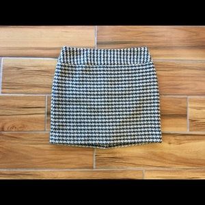 The Limited houndstooth wool skirt